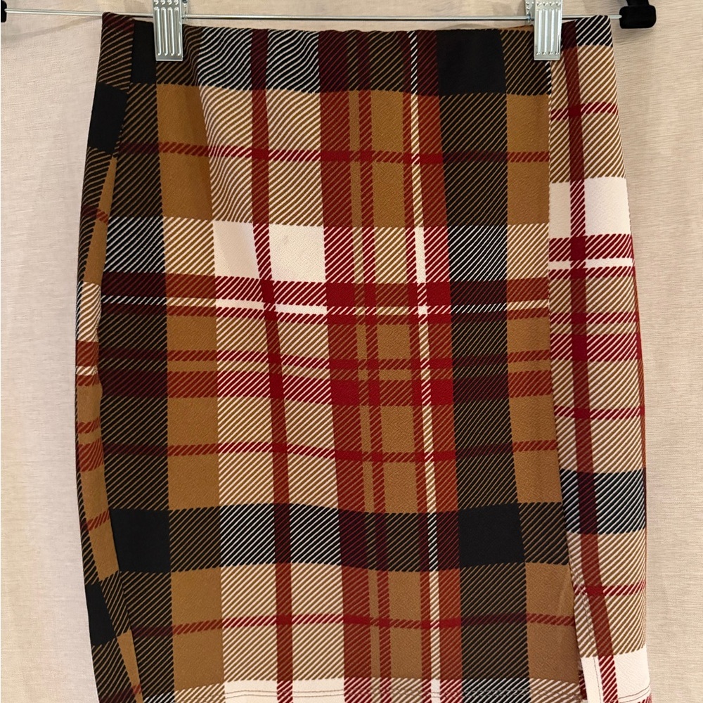 Fashion Nova Plaid Pencil Skirt in Red and Tan